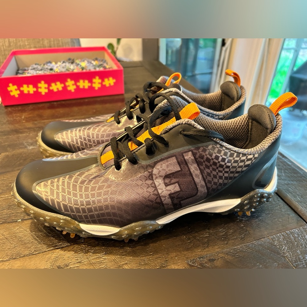 FootJoy Golf Shoes 9.5